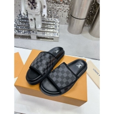 Louis Vuitton Slippers